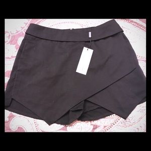 Charles Richards shorts/skort NWT size M